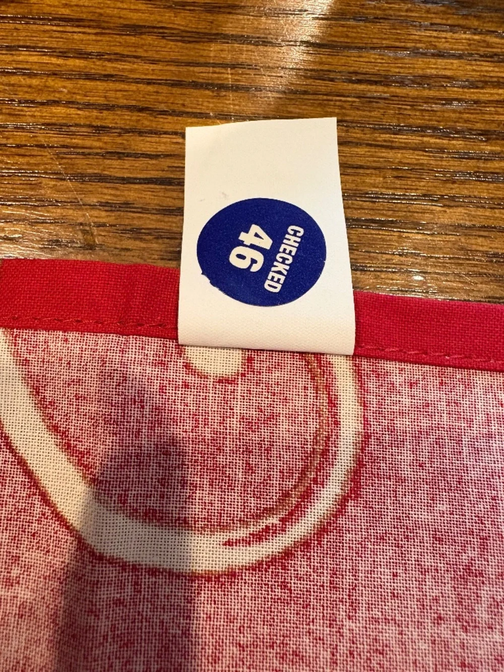Bed Bath & Beyond Holiday Swirl Tablecloth with 8 Napkins & Wine Stopper!